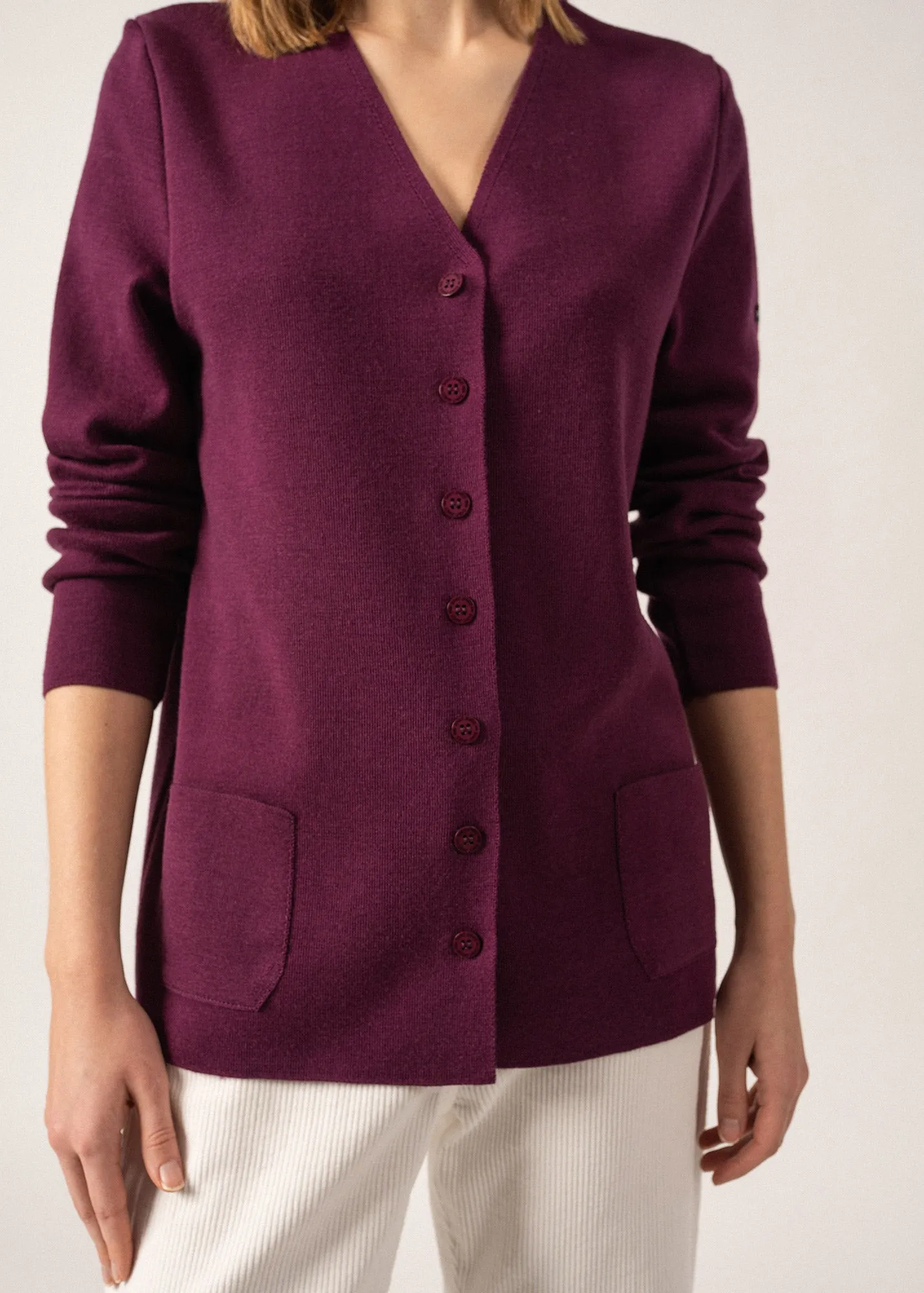 Blainville V neck cardigan - buttoned, in soft wool (PRUNE)