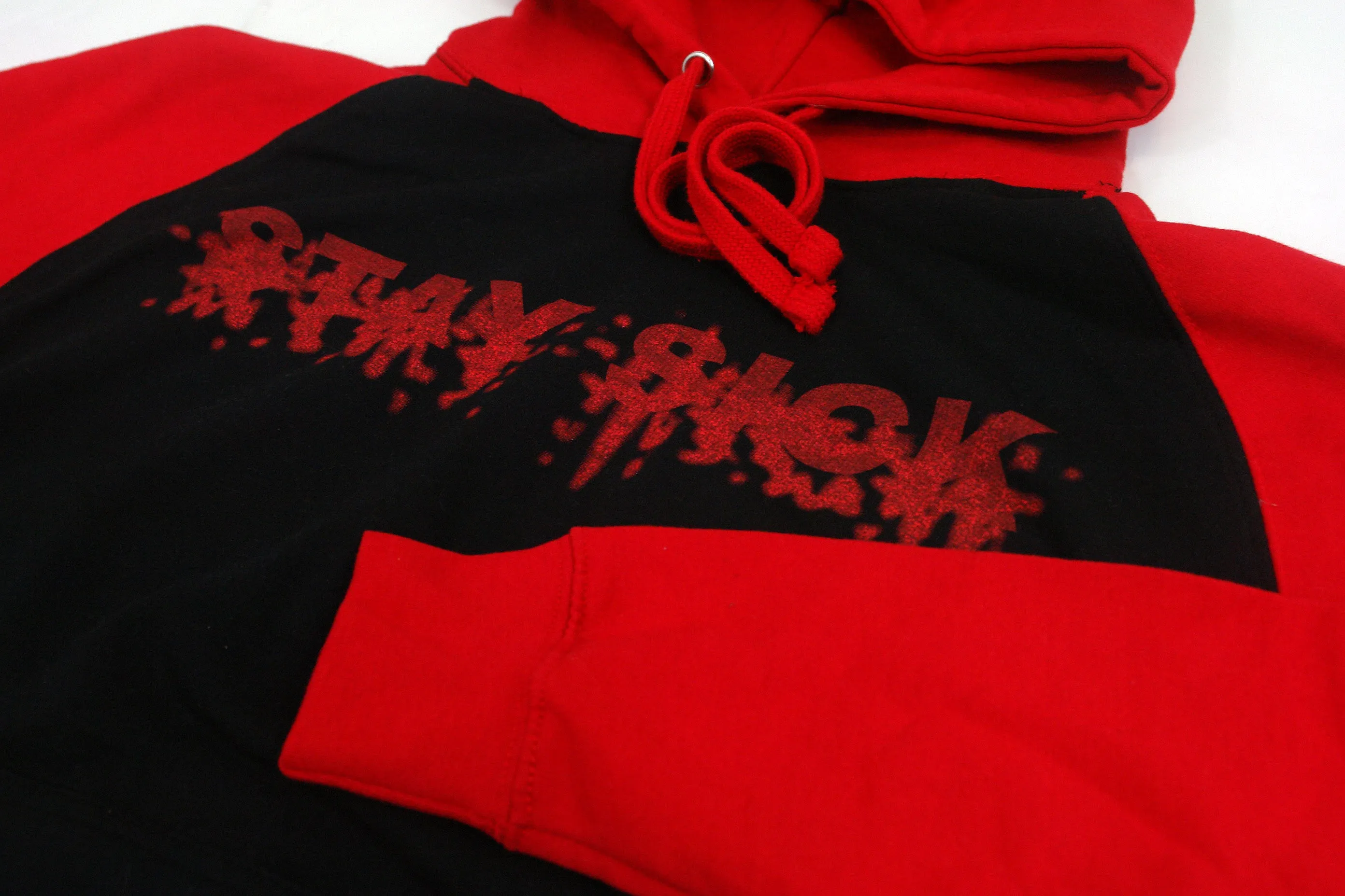 Blur Red/Black Contrast Raglan Pullover