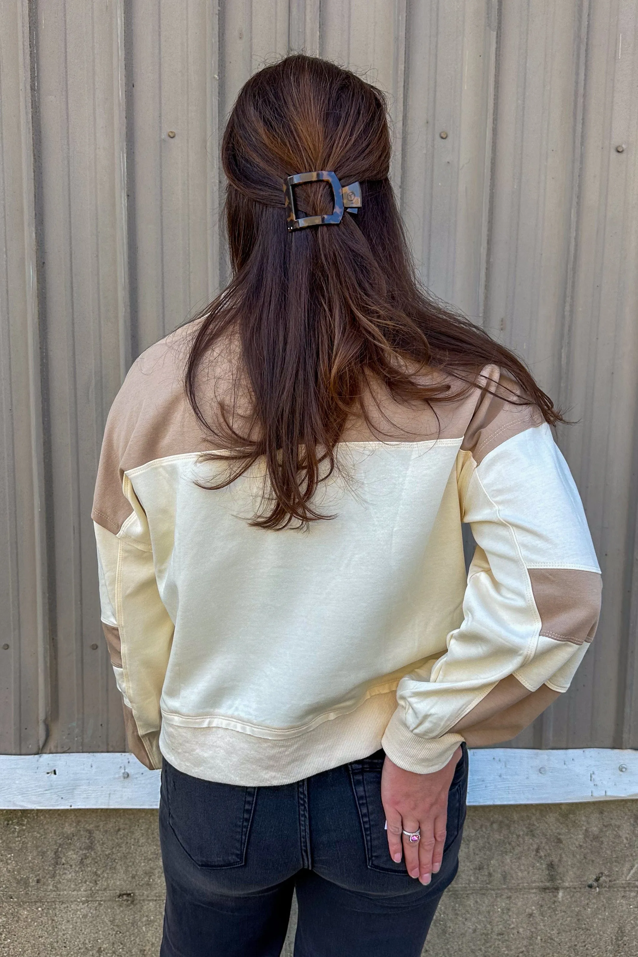 Cream & Tan Zipper Pullover