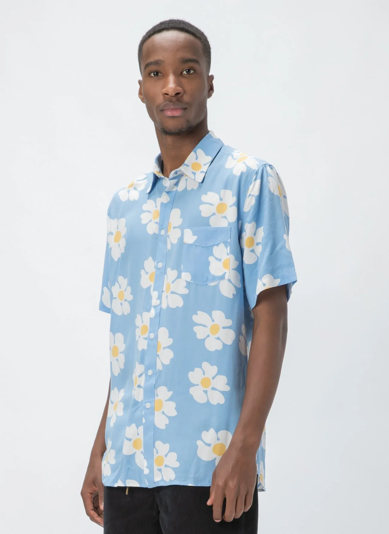 Holiday Short-Sleeve Shirt Blue Daisy