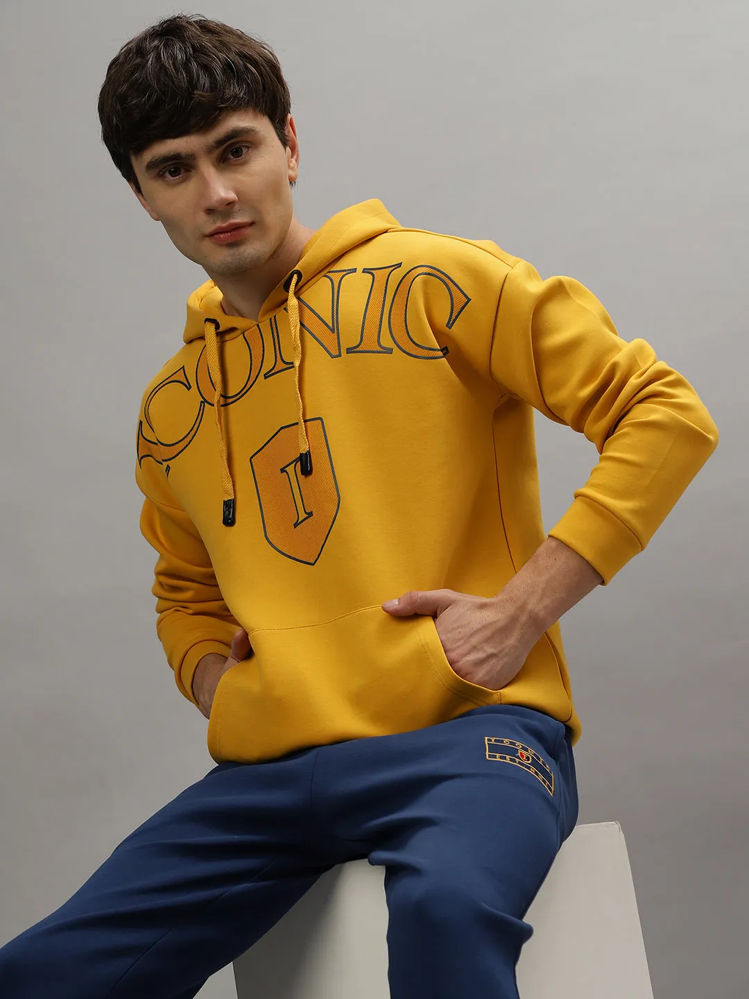 Iconic Men Mustard Solid Round Neck Full Sleeves Sweatshirt