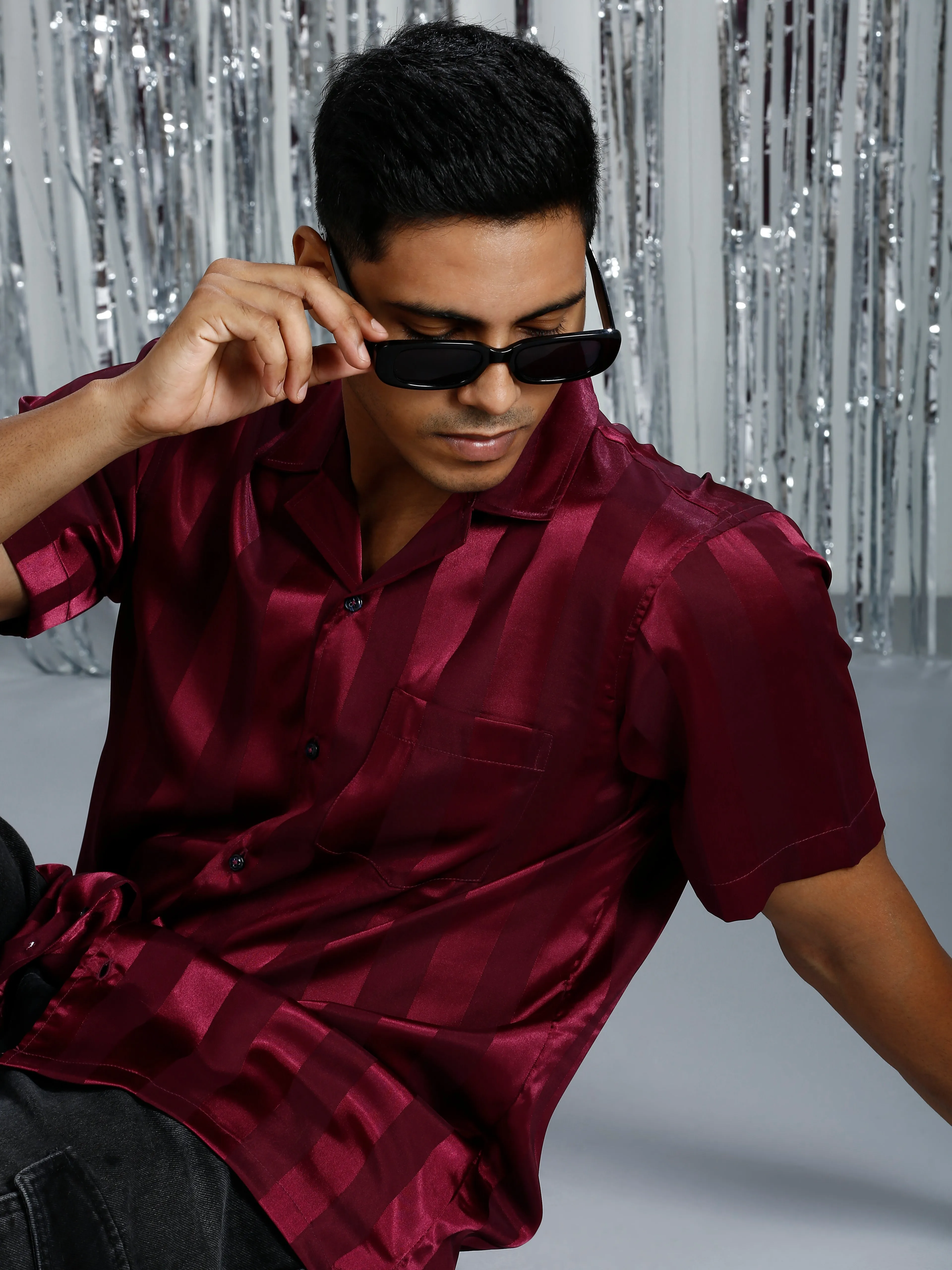 METALLIC WINE RELAXED STRIPED CUBAN COLLAR SHIRT