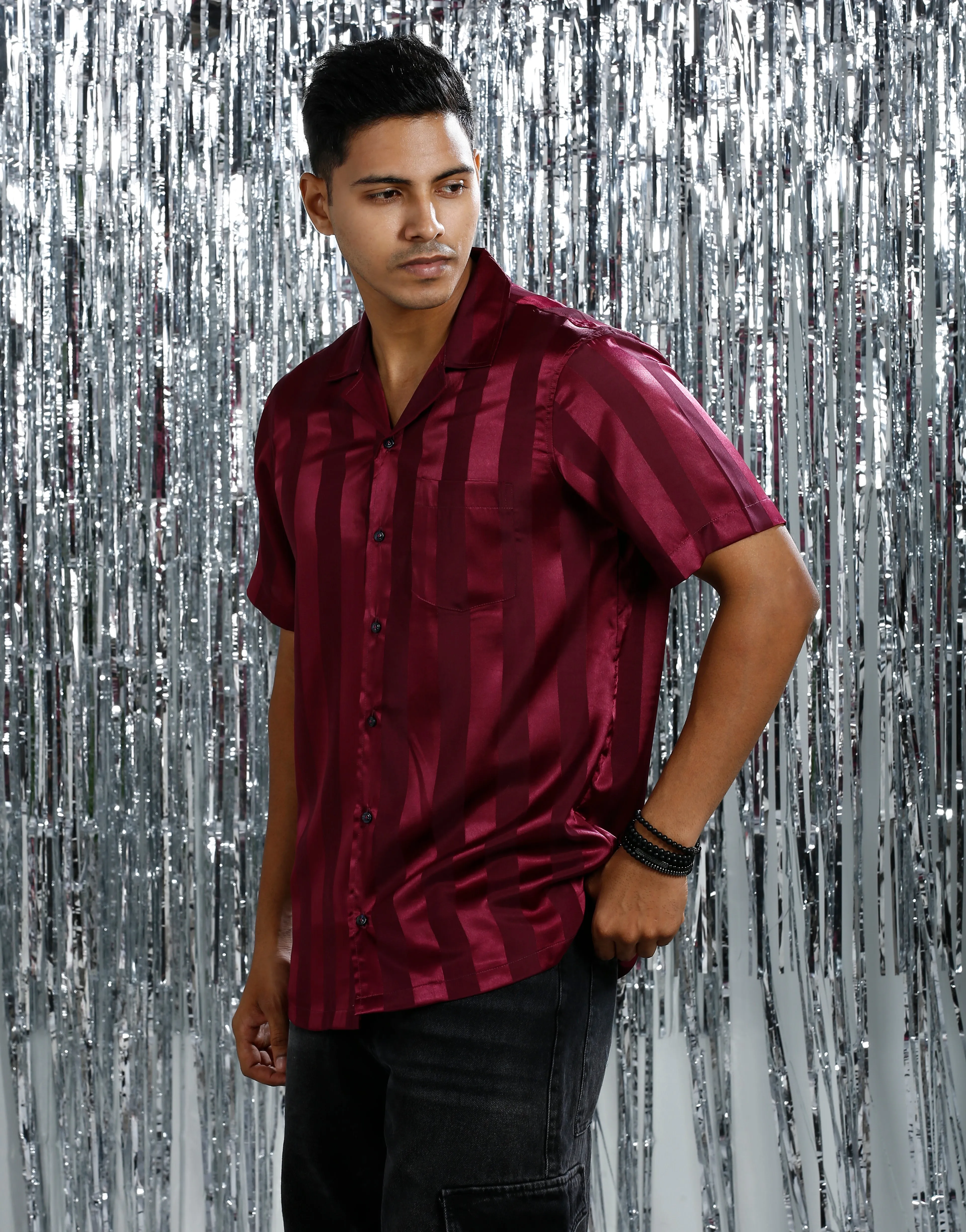 METALLIC WINE RELAXED STRIPED CUBAN COLLAR SHIRT