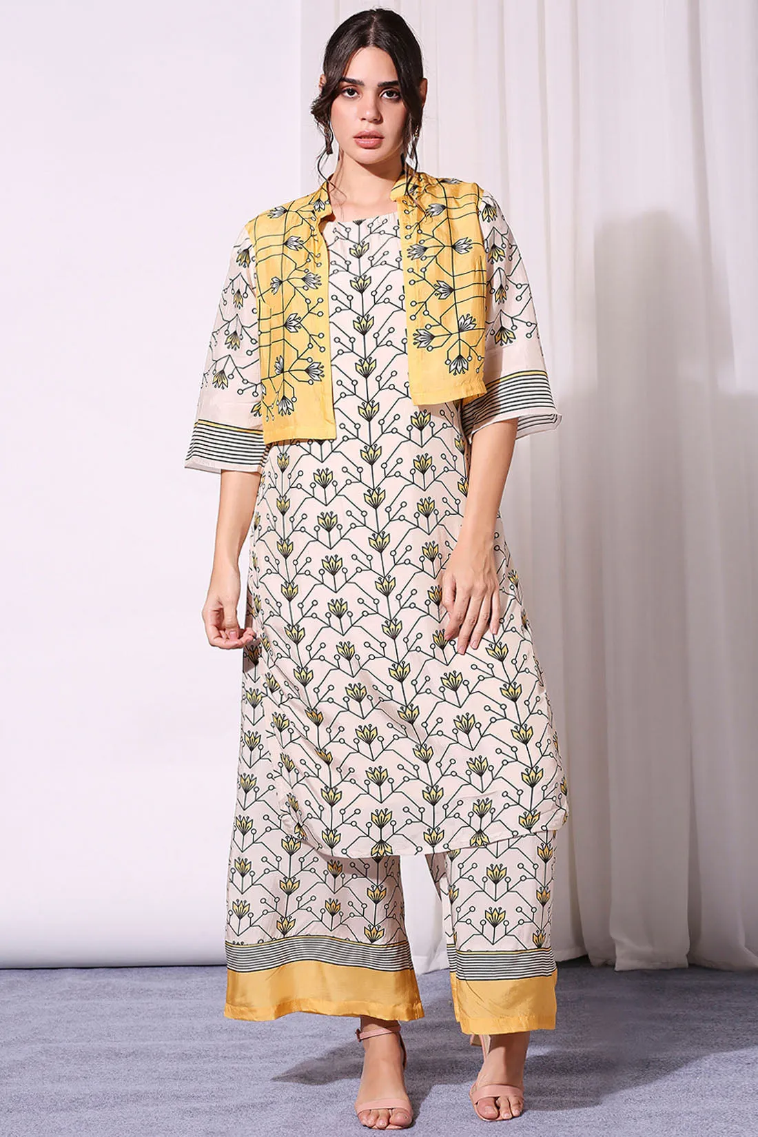 Summer Floral Printed Kurta Set With Jacket