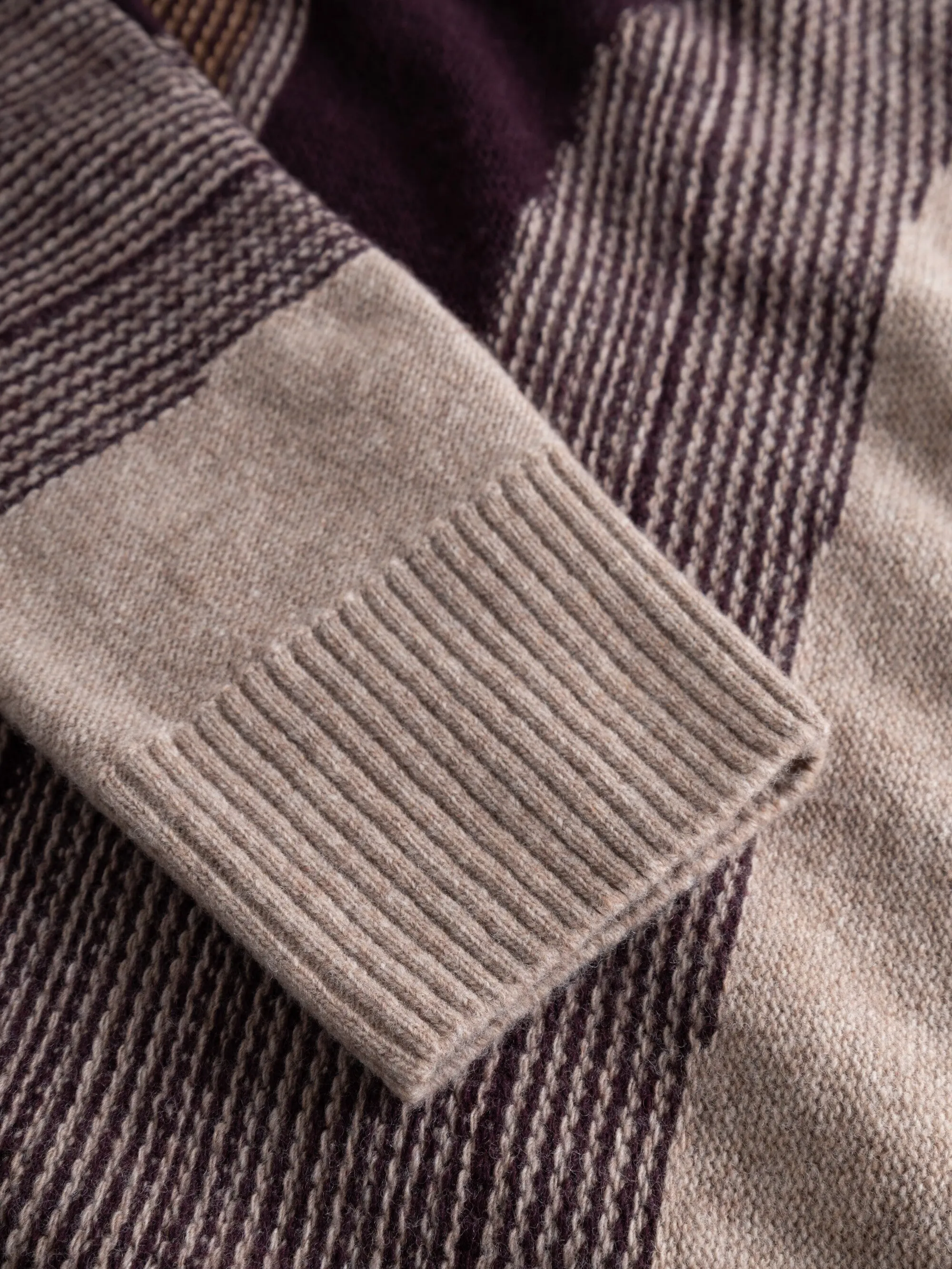 Wool landscape pattern v-neck knit - Brown